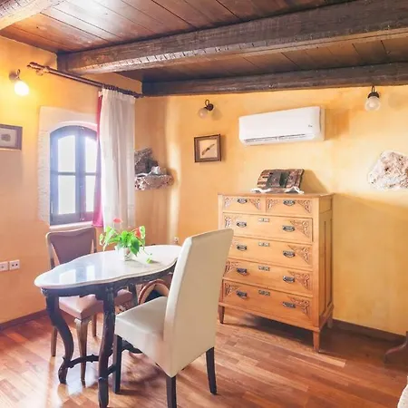 Samonas - 5 Maisonettes With Breathtaking Views خانيا