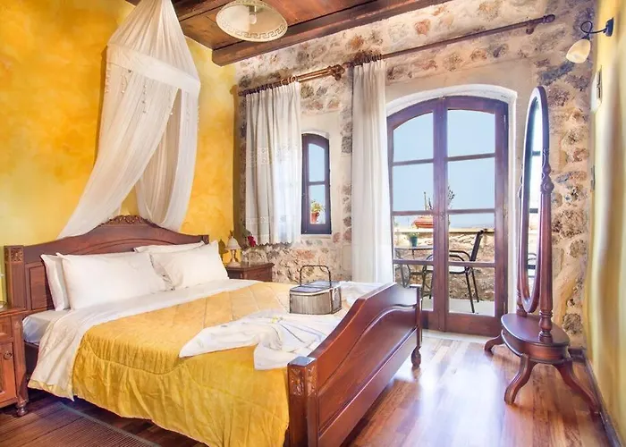 Samonas - 5 Maisonettes With Breathtaking Views Chania (Crete)