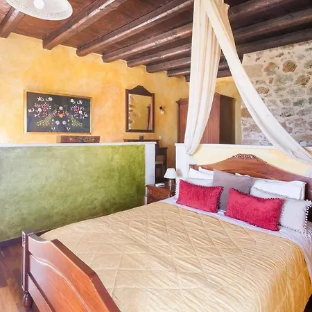 Samonas - 5 Maisonettes With Breathtaking Views Resort Chania (Crete)