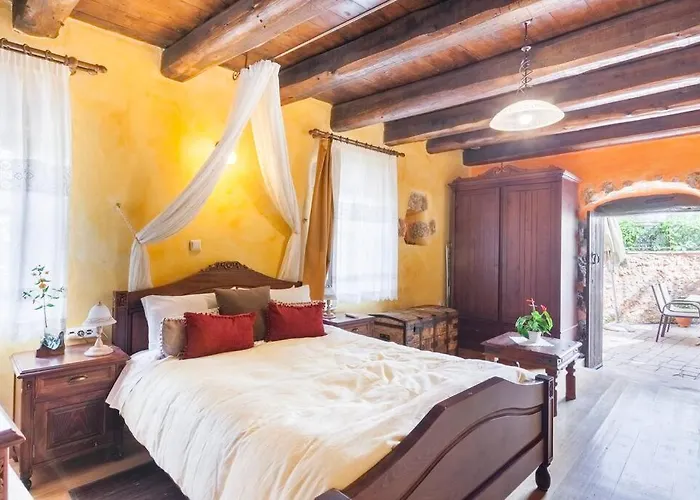 Samonas - 5 Maisonettes With Breathtaking Views Chania (Crete)